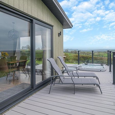 Midsomer Lodges Pilton Kültér fotó