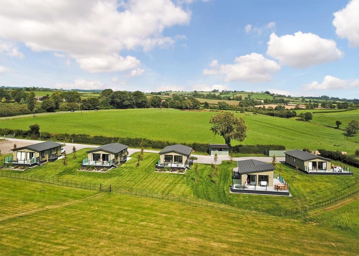Midsomer Lodges Pilton Kültér fotó