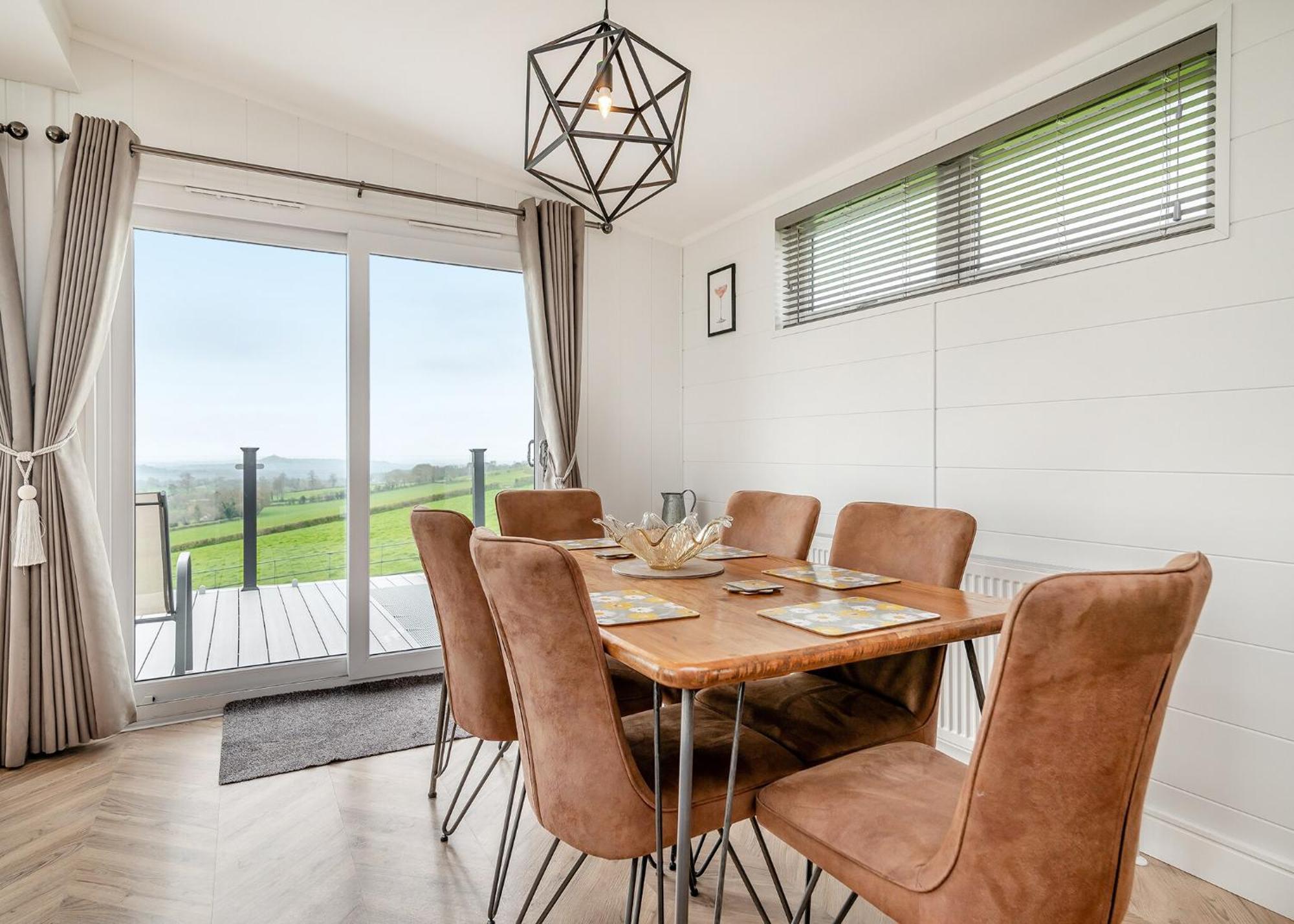 Midsomer Lodges Pilton Szoba fotó