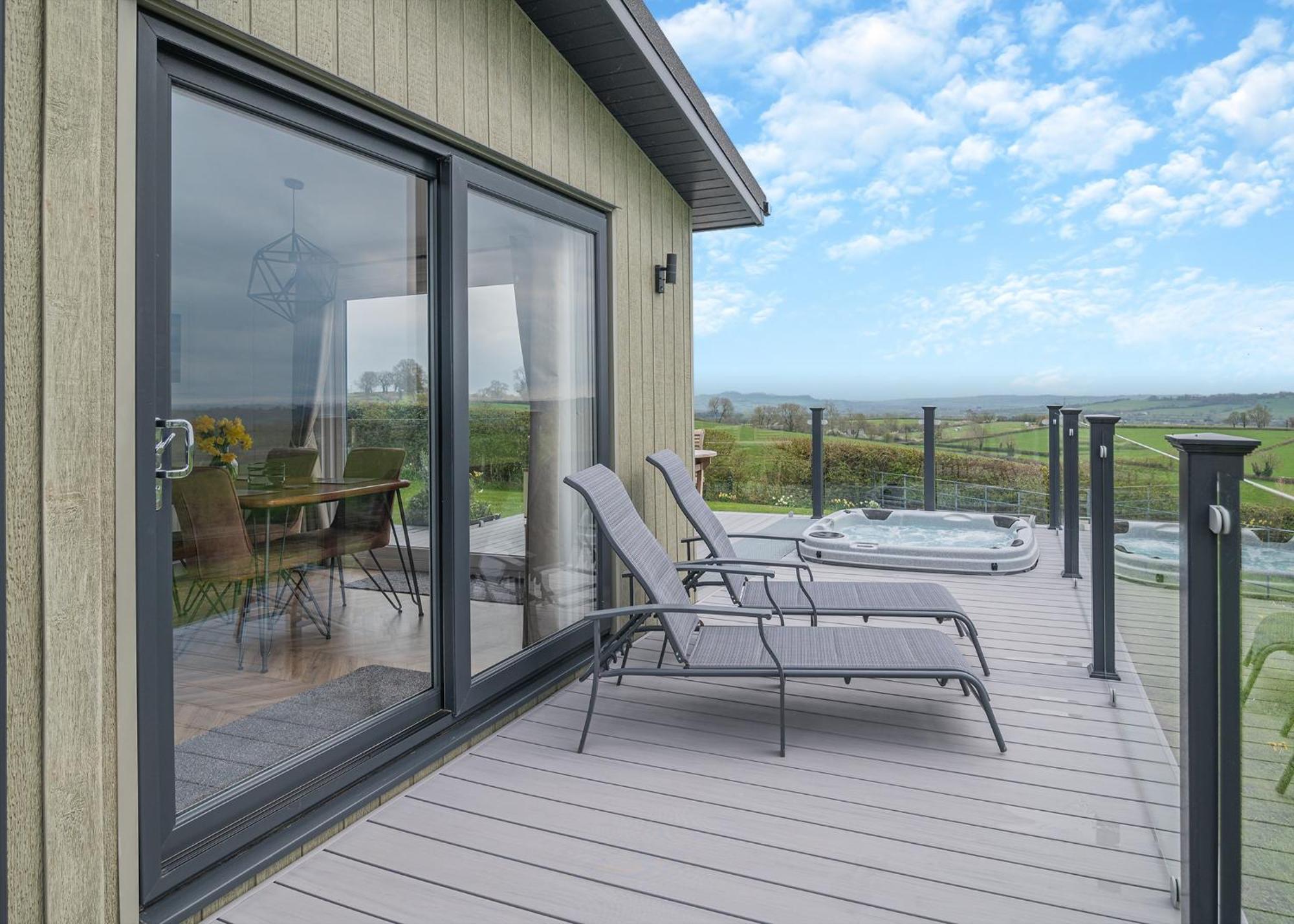 Midsomer Lodges Pilton Kültér fotó